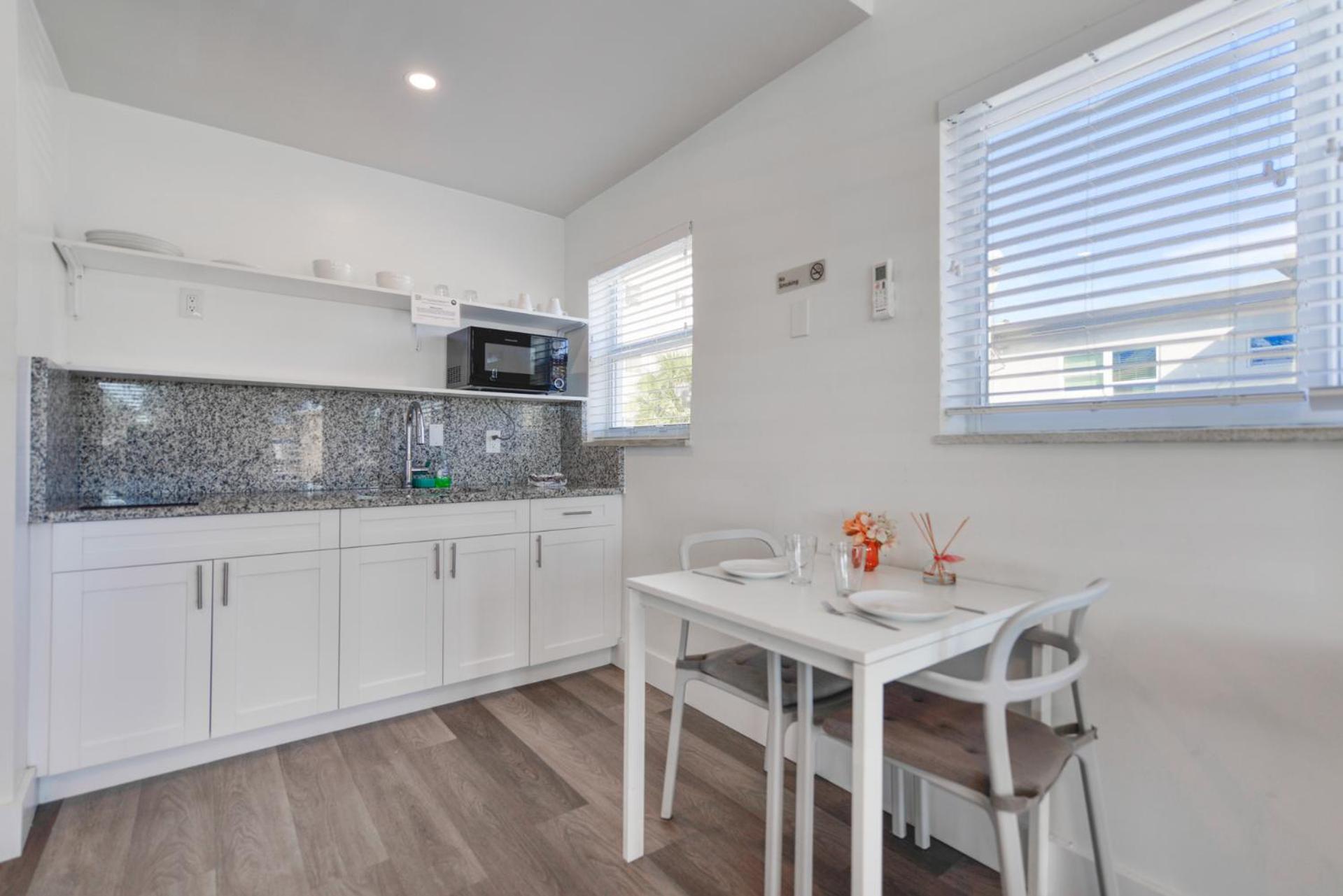 Spacious Studio With Balcony And Parking At The Beach -M46 Χόλιγουντ Εξωτερικό φωτογραφία
