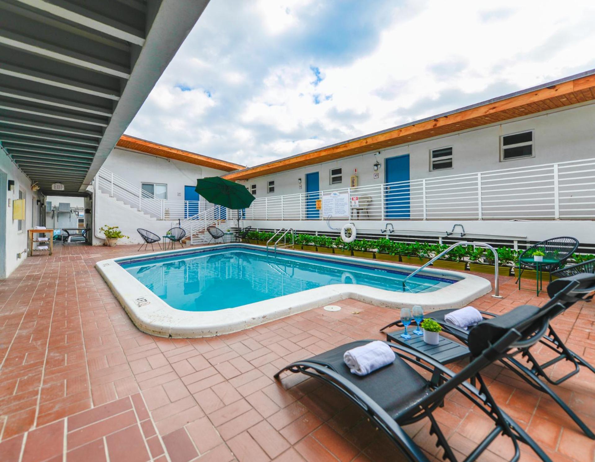 Spacious Studio With Balcony And Parking At The Beach -M46 Χόλιγουντ Εξωτερικό φωτογραφία